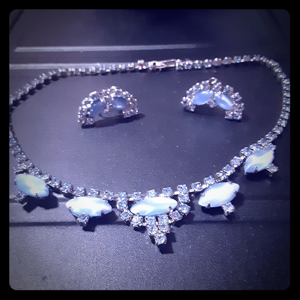 Moonstone necklace and earring set!